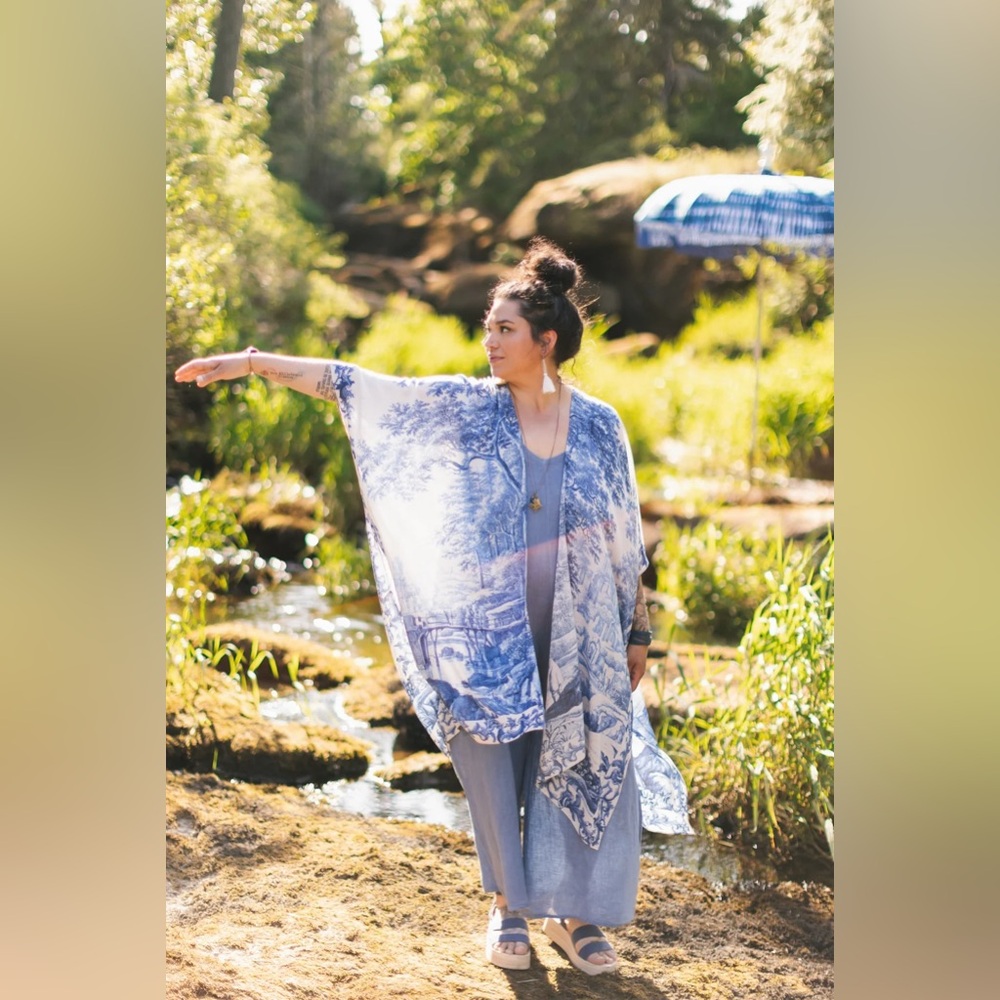 ⭐️Last One⭐️ LET THE LIGHT IN GODDESS DUSTER KIMONO Mid Length Chinoiserie - Picture 5 of 14